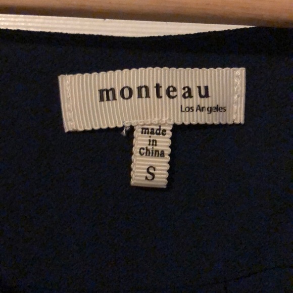 NWOT Open shoulder blouse - Picture 3 of 6